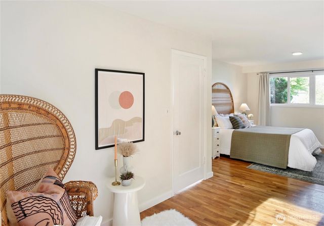 9219 30th Avenue SW, Seattle, WA 98126