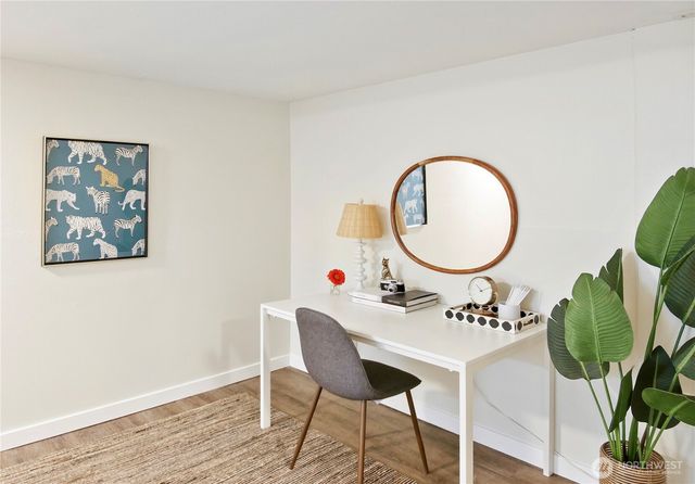 9219 30th Avenue SW, Seattle, WA 98126