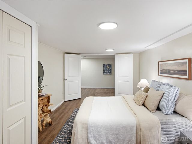 9219 30th Avenue SW, Seattle, WA 98126