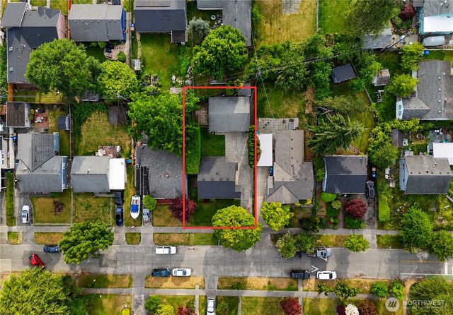 9219 30th Avenue SW, Seattle, WA 98126