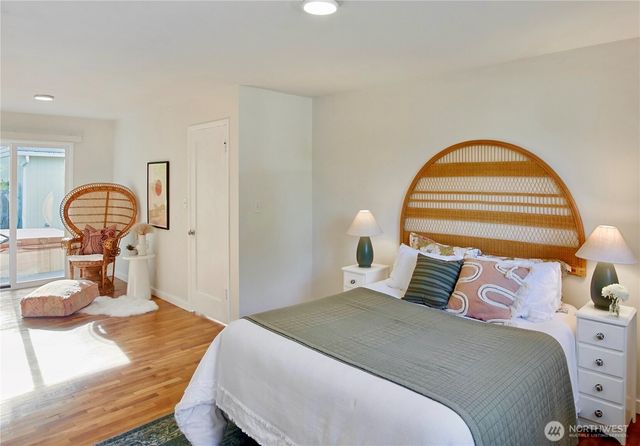 9219 30th Avenue SW, Seattle, WA 98126