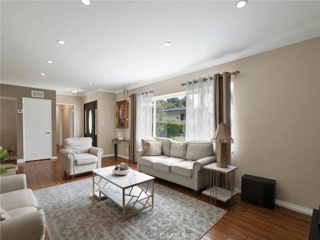 500 Via Providencia, Burbank, CA 91501