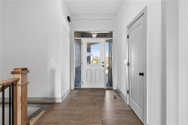 2704 NE Amanda Lane, Blue Springs, MO 64029