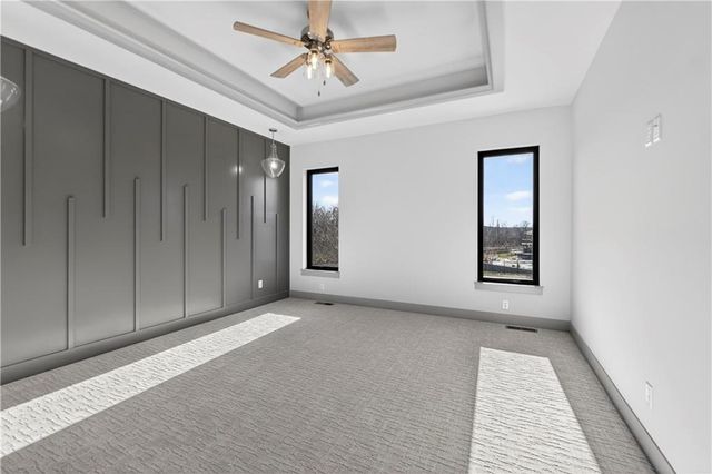 2704 NE Amanda Lane, Blue Springs, MO 64029