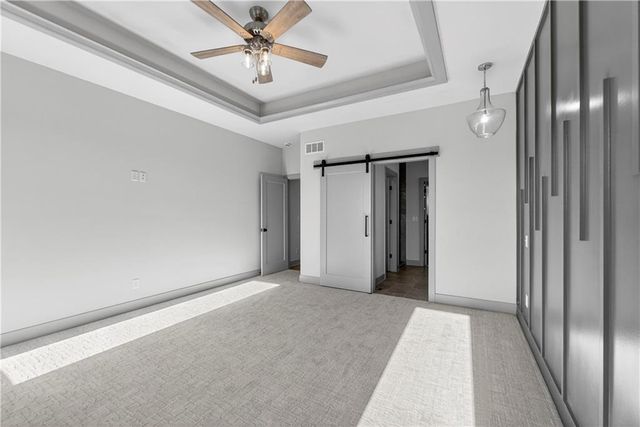 2704 NE Amanda Lane, Blue Springs, MO 64029