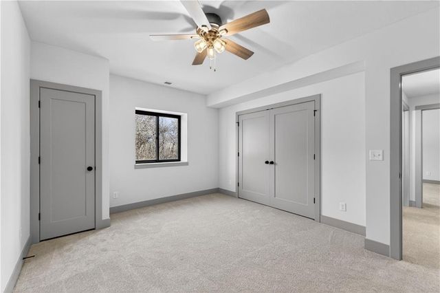 2704 NE Amanda Lane, Blue Springs, MO 64029