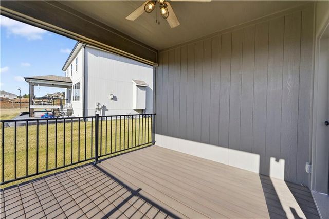 2704 NE Amanda Lane, Blue Springs, MO 64029