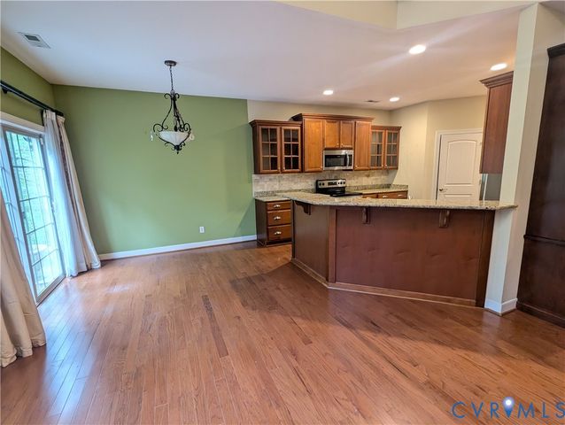 5375 Villa Green Ct, Providence Forge, VA 23140
