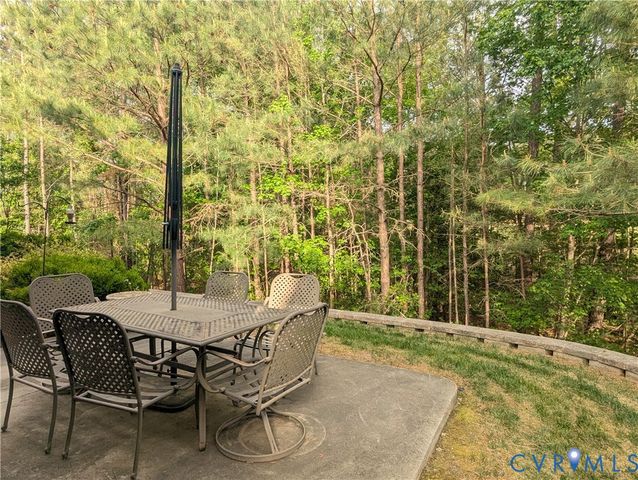 5375 Villa Green Ct, Providence Forge, VA 23140