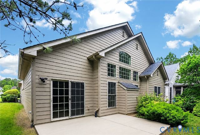 5375 Villa Green Ct, Providence Forge, VA 23140