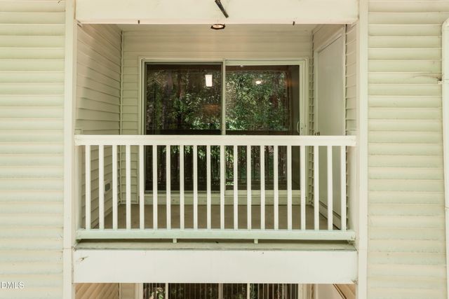 2900 Trailwood Pines Lane 301, Raleigh, NC 27603