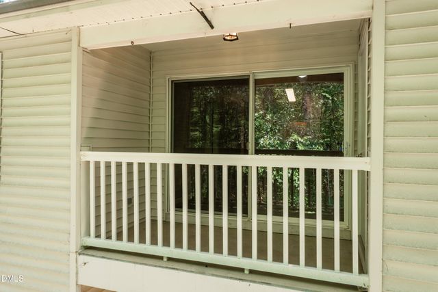 2900 Trailwood Pines Lane 301, Raleigh, NC 27603