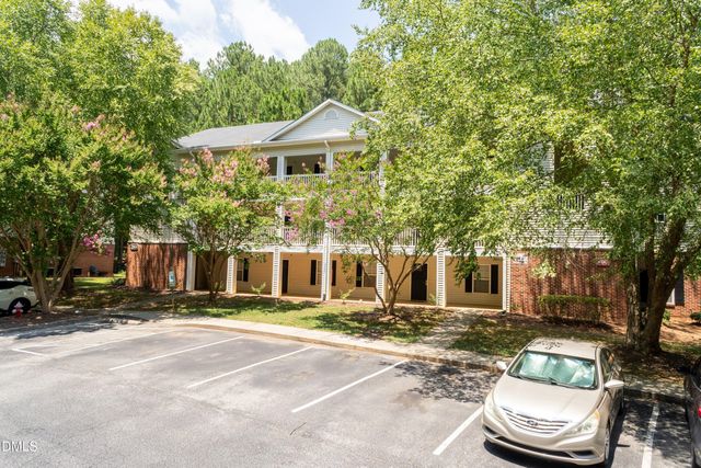 2900 Trailwood Pines Lane 301, Raleigh, NC 27603