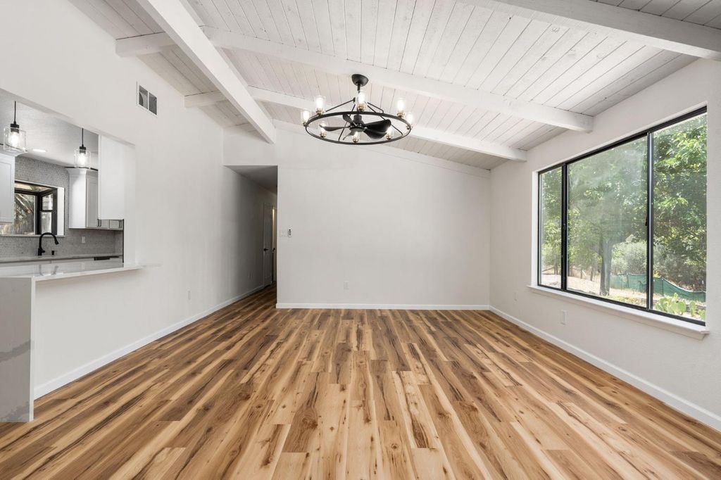Image 13 of property listing at 32157 Navajo, Coarsegold, CA 93614