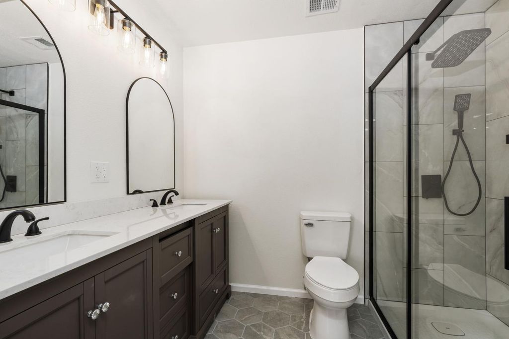 Image 26 of property listing at 32157 Navajo, Coarsegold, CA 93614
