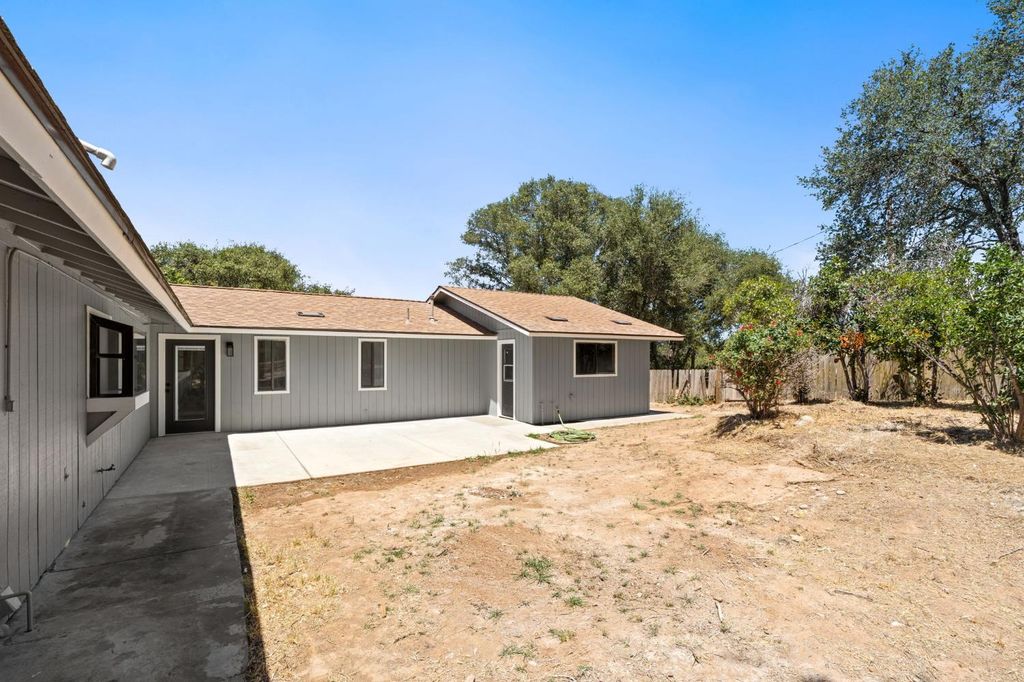 Image 43 of property listing at 32157 Navajo, Coarsegold, CA 93614