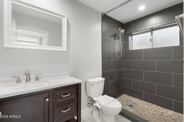 5403 E FARMDALE Avenue, Mesa, AZ 85206