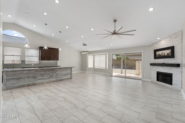 5403 E FARMDALE Avenue, Mesa, AZ 85206