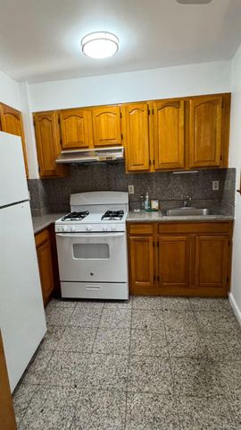 70-50 45TH Avenue 3FL, Woodside, NY 11377