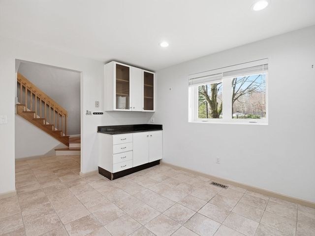 770 Salisbury St 424, Worcester, MA 01609