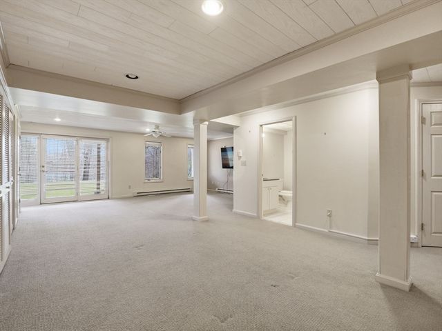 770 Salisbury St 424, Worcester, MA 01609