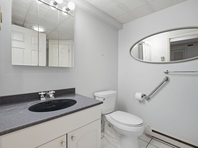 770 Salisbury St 424, Worcester, MA 01609