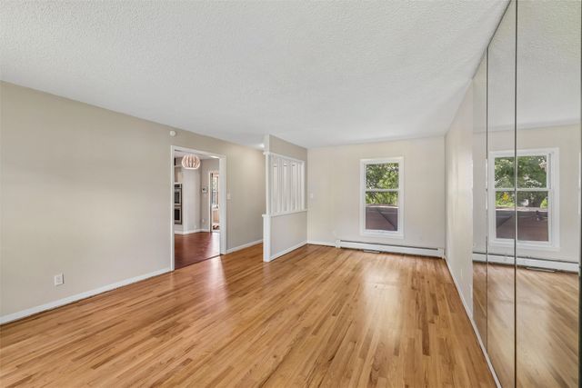 2310 Stanton Avenue, Des Moines, IA 50321