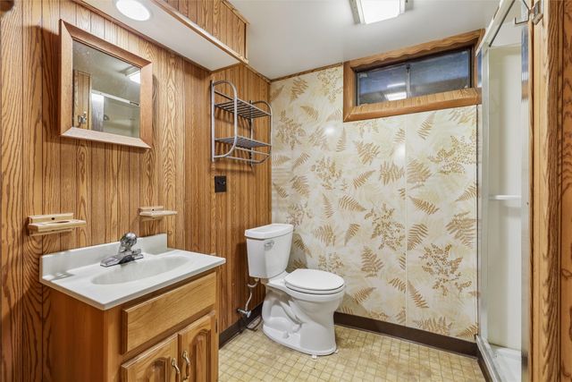 2310 Stanton Avenue, Des Moines, IA 50321