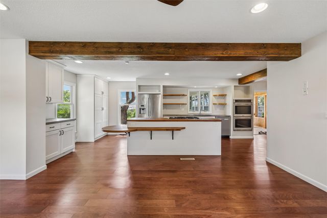2310 Stanton Avenue, Des Moines, IA 50321