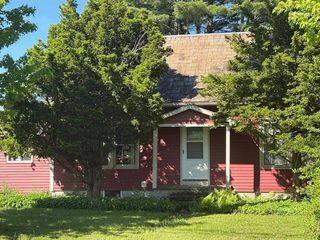 2941 Route 7 S, Clarendon, VT 05759