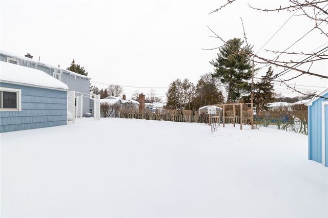 152 Pepperidge Drive, Greece, NY 14626