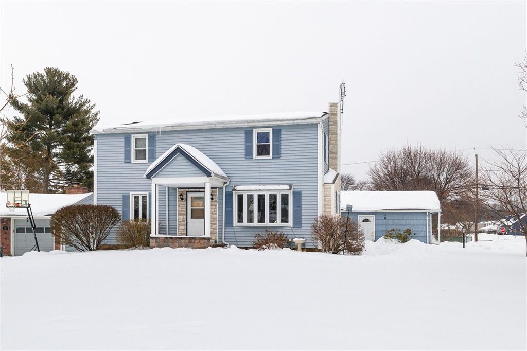 152 Pepperidge Drive, Greece, NY 14626