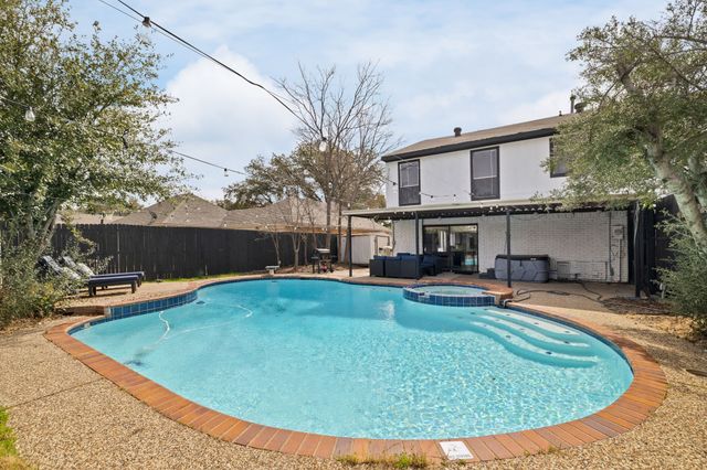 1301 N Trail Drive, Carrollton, TX 75006