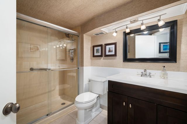 1825 Mooringline Drive 2-F, Vero Beach, FL 32963