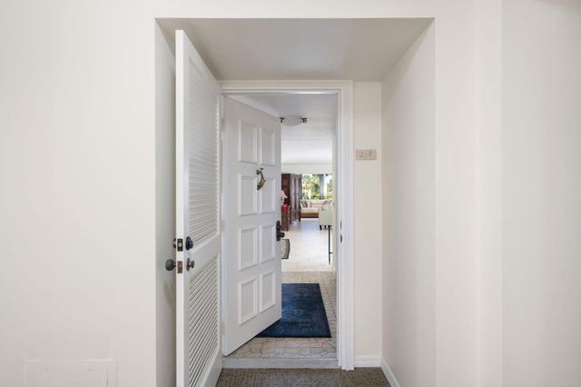 1825 Mooringline Drive 2-F, Vero Beach, FL 32963