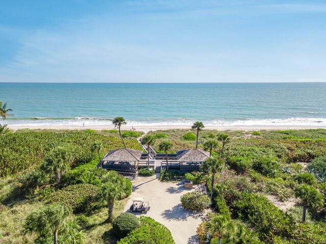 1825 Mooringline Drive 2-F, Vero Beach, FL 32963