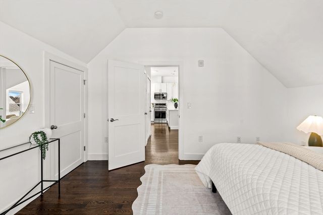 9 Upham Ave 3, Boston, MA 02125