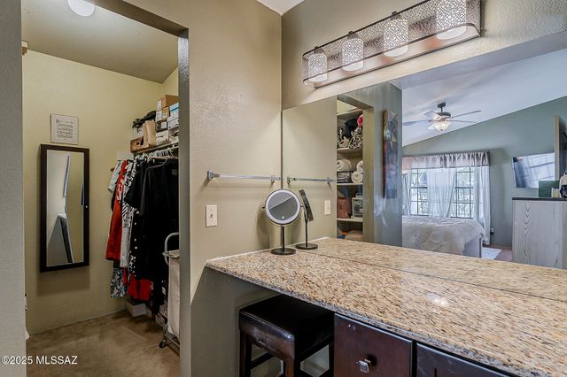 6490 N Tierra de las Catalinas Apt 94, Tucson, AZ 85718