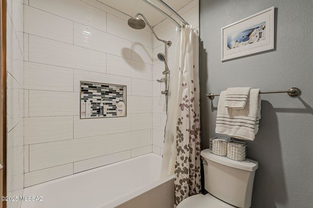 6490 N Tierra de las Catalinas Apt 94, Tucson, AZ 85718