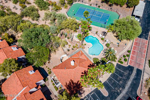 6490 N Tierra de las Catalinas Apt 94, Tucson, AZ 85718