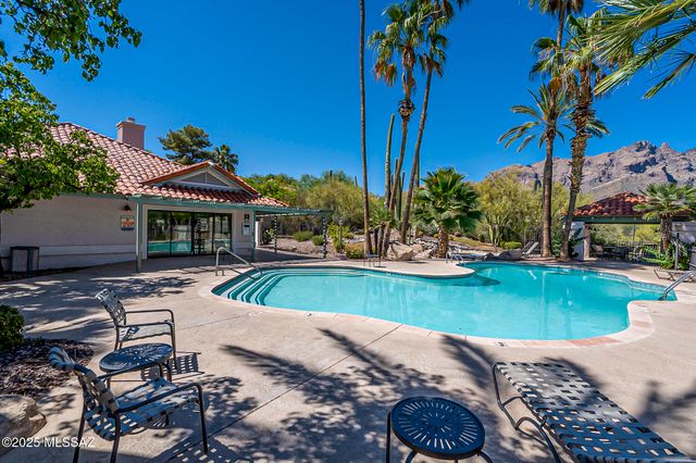 6490 N Tierra de las Catalinas Apt 94, Tucson, AZ 85718