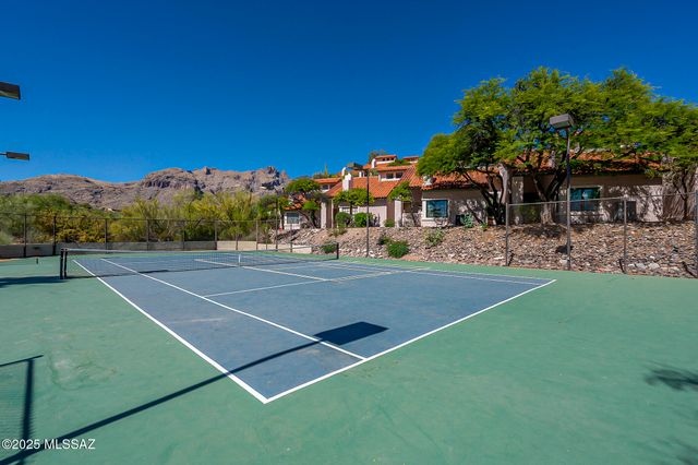 6490 N Tierra de las Catalinas Apt 94, Tucson, AZ 85718