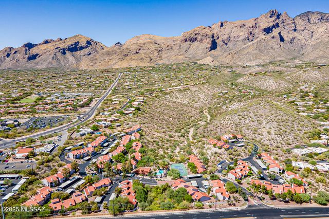 6490 N Tierra de las Catalinas Apt 94, Tucson, AZ 85718