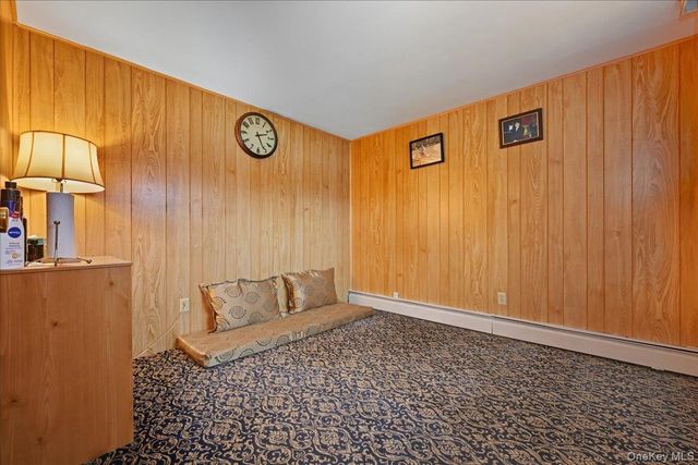 400 Plainview Road, Hicksville, NY 11801