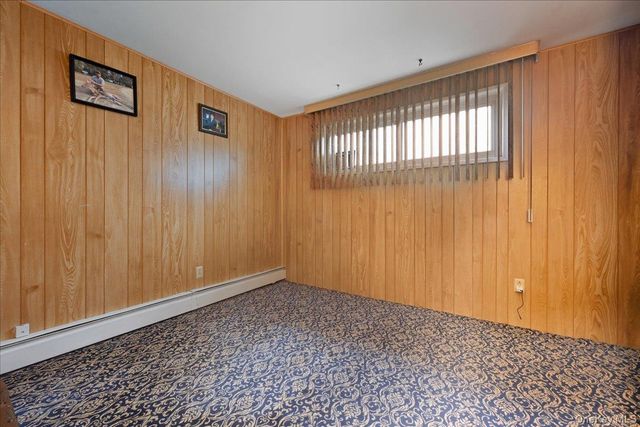 400 Plainview Road, Hicksville, NY 11801