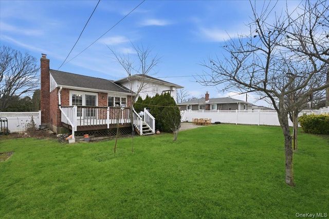 400 Plainview Road, Hicksville, NY 11801