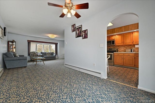 400 Plainview Road, Hicksville, NY 11801