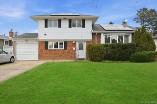 400 Plainview Road, Hicksville, NY 11801