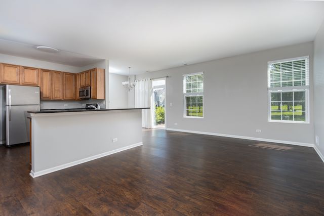 2521 Evergreen Circle, Mchenry, IL 60050