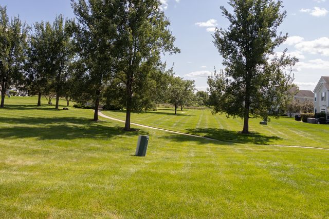 2521 Evergreen Circle, Mchenry, IL 60050